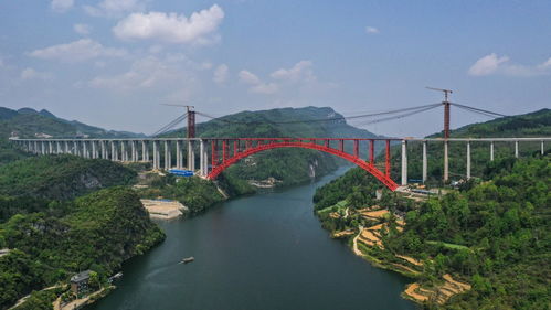新华全媒 万桥飞架,沿着高速看贵州交通高质量发展